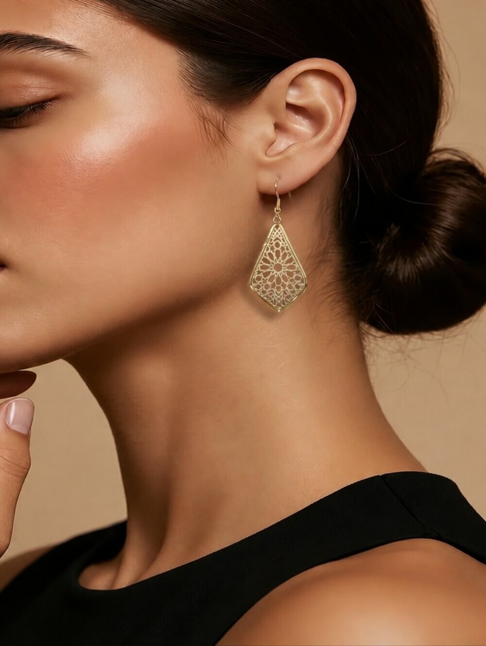 NWT Nadine West Gold Cutout Filigree Earrings ~1 3/4"